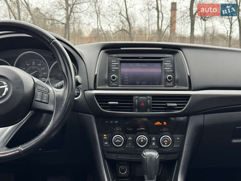 Седан Mazda 6 2014 в Івано-Франківську