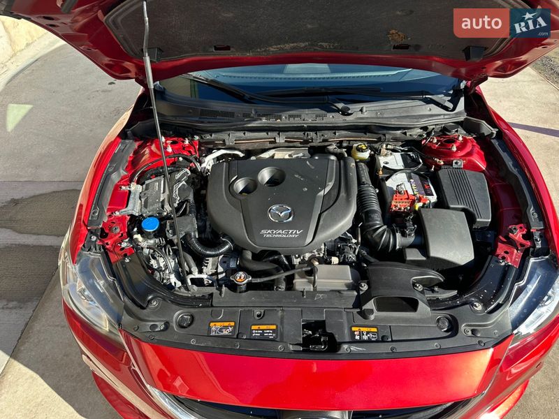 Універсал Mazda 6 2014 в Чернівцях