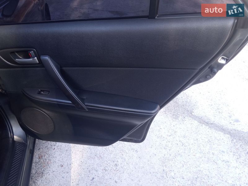 Седан Mazda 6 2006 в Запоріжжі