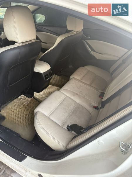 Седан Mazda 6 2016 в Днепре