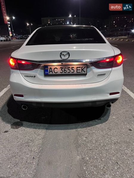 Седан Mazda 6 2016 в Чернівцях
