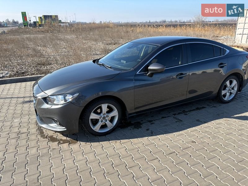 Седан Mazda 6 2015 в Новомосковске