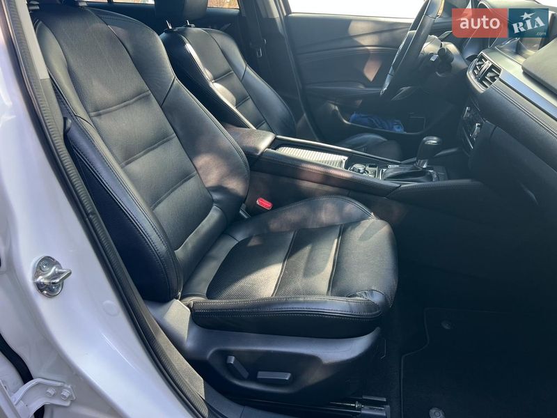 Седан Mazda 6 2016 в Львове