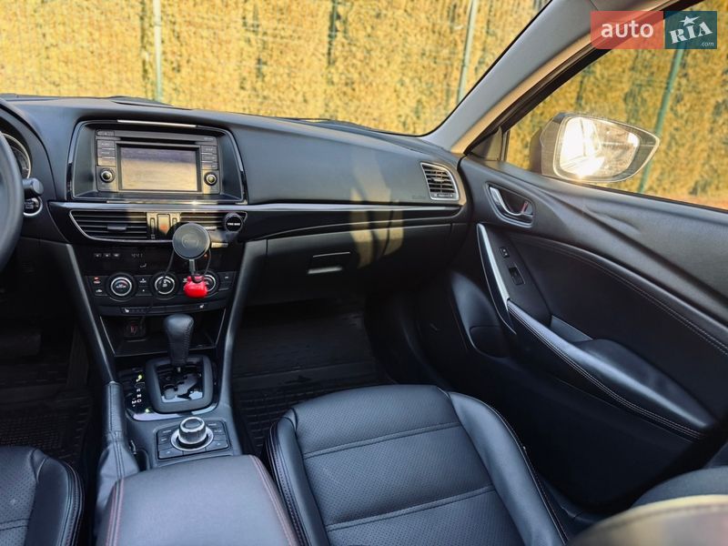 Седан Mazda 6 2014 в Одессе