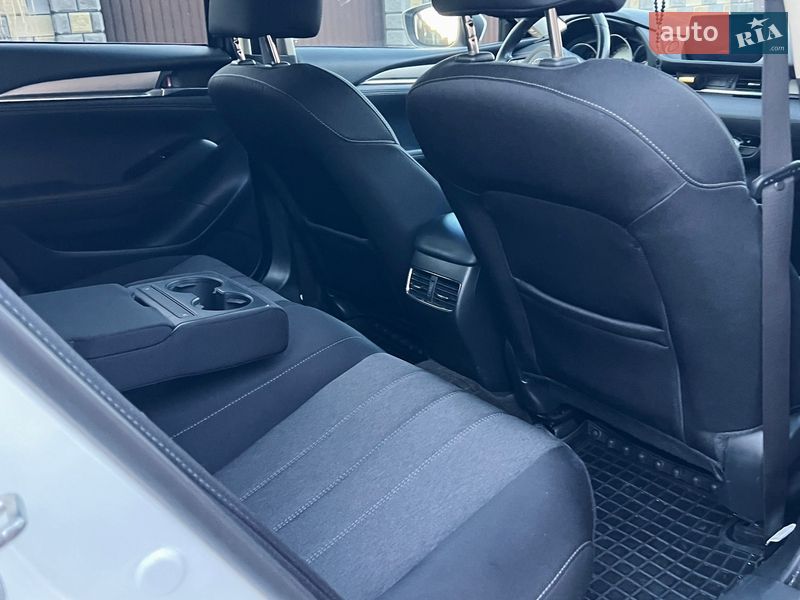 Седан Mazda 6 2019 в Киеве