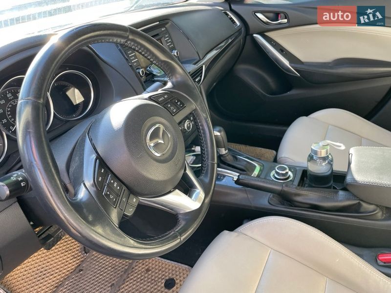 Седан Mazda 6 2014 в Киеве