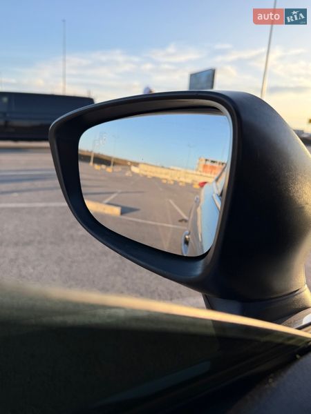 Седан Mazda 6 2014 в Львові