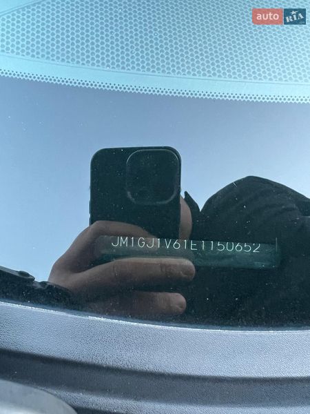 Седан Mazda 6 2013 в Львові