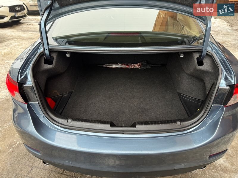 Седан Mazda 6 2014 в Львові