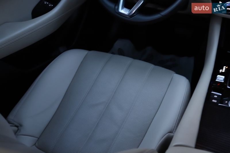 Седан Mazda 6 2018 в Дрогобыче