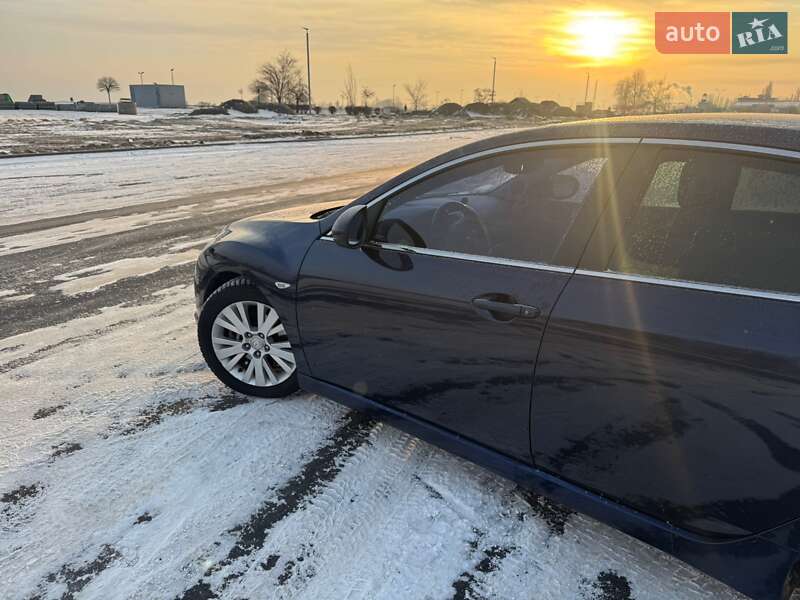 Лифтбек Mazda 6 2009 в Киеве