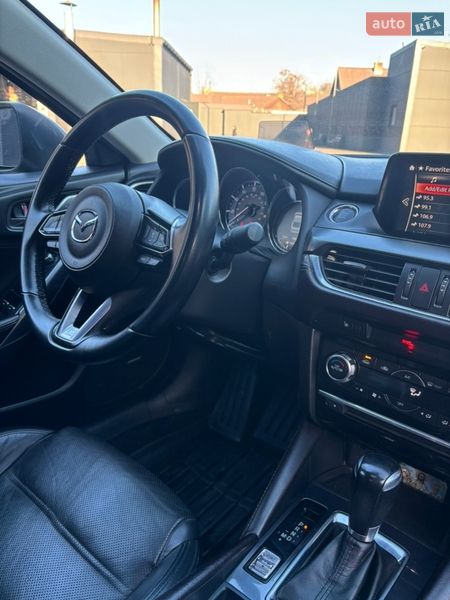 Седан Mazda 6 2017 в Каменском