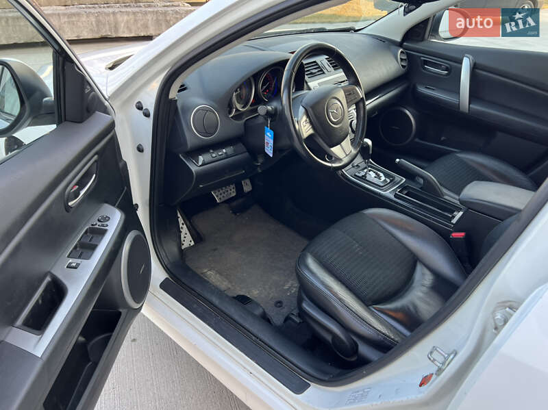 Универсал Mazda 6 2010 в Луцке