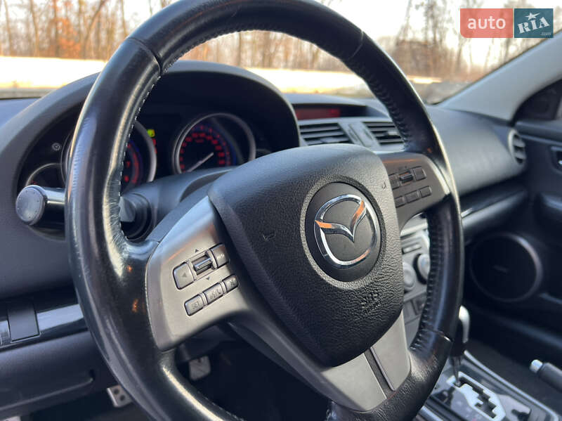Универсал Mazda 6 2010 в Луцке