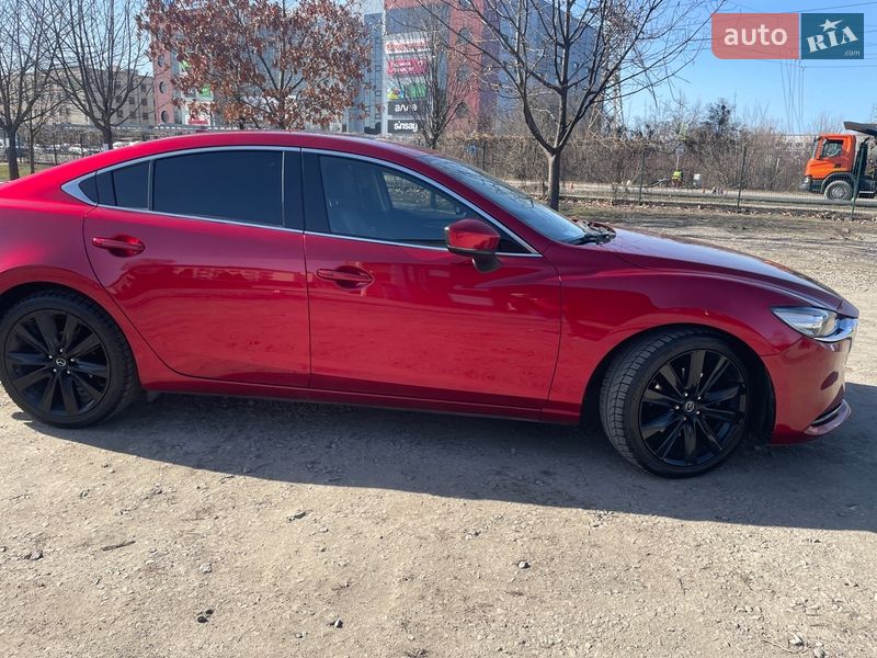 Седан Mazda 6 2020 в Вишневом