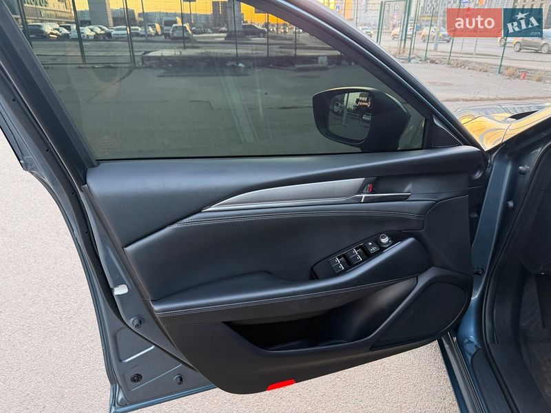 Седан Mazda 6 2019 в Киеве