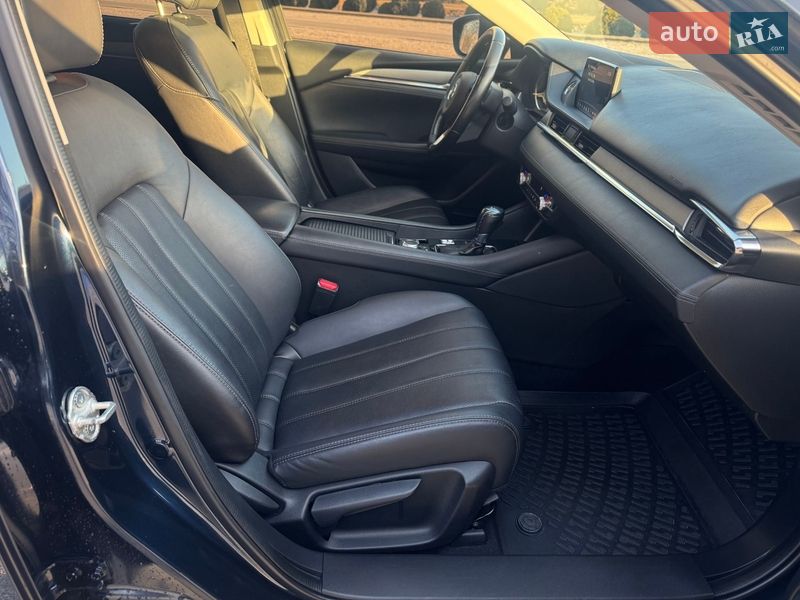 Седан Mazda 6 2020 в Днепре