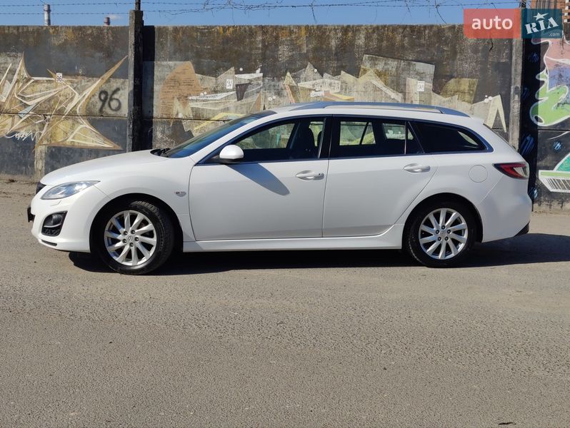 Універсал Mazda 6 2010 в Луцьку