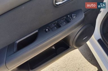 Универсал Mazda 6 2010 в Луцке