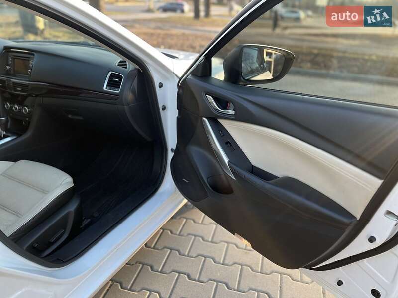 Седан Mazda 6 2013 в Черкассах