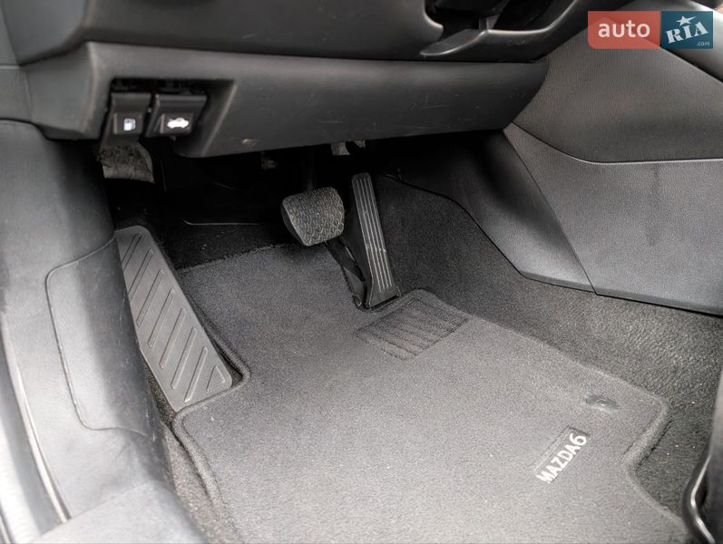 Седан Mazda 6 2019 в Киеве