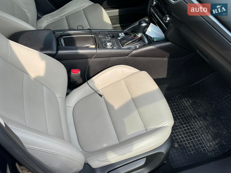 Седан Mazda 6 2017 в Львове