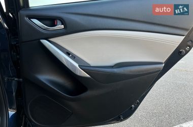 Седан Mazda 6 2016 в Киеве
