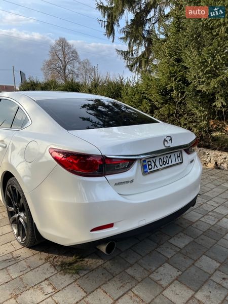 Седан Mazda 6 2015 в Староконстантинове