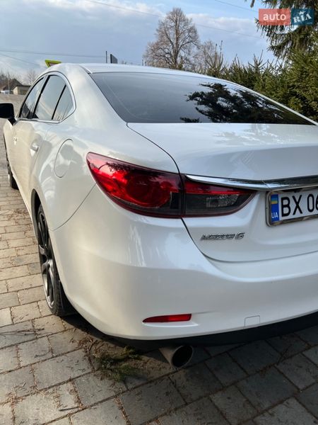 Седан Mazda 6 2015 в Староконстантинове