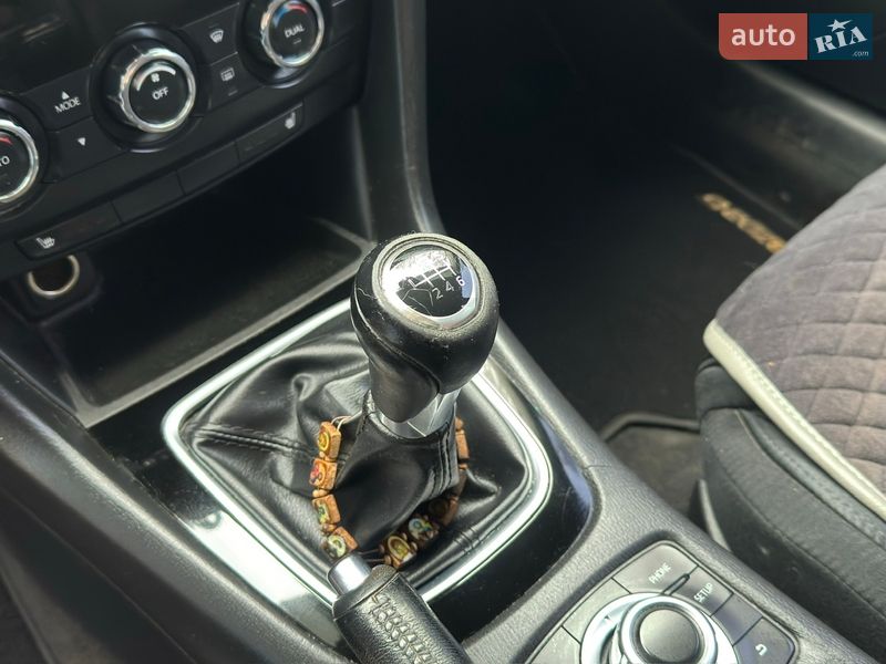 Седан Mazda 6 2013 в Днепре