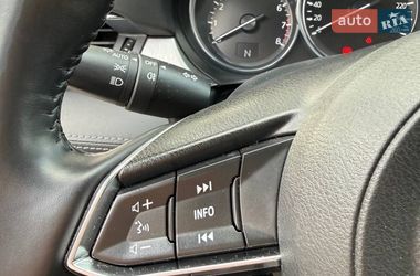 Седан Mazda 6 2019 в Киеве