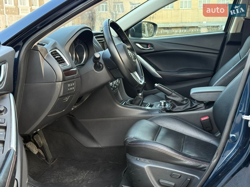 Седан Mazda 6 2014 в Таращі