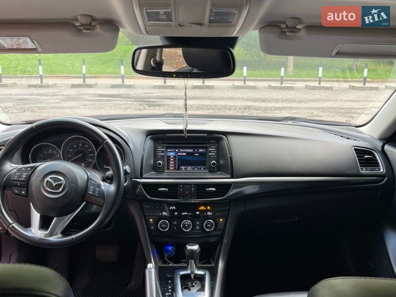 Седан Mazda 6 2013 в Тернополе