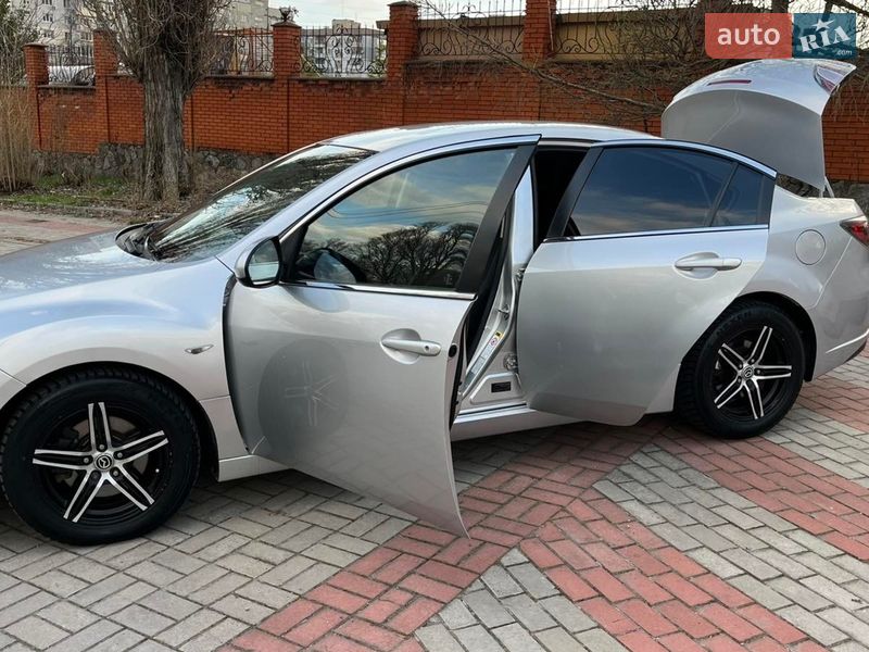 Седан Mazda 6 2008 в Запорожье