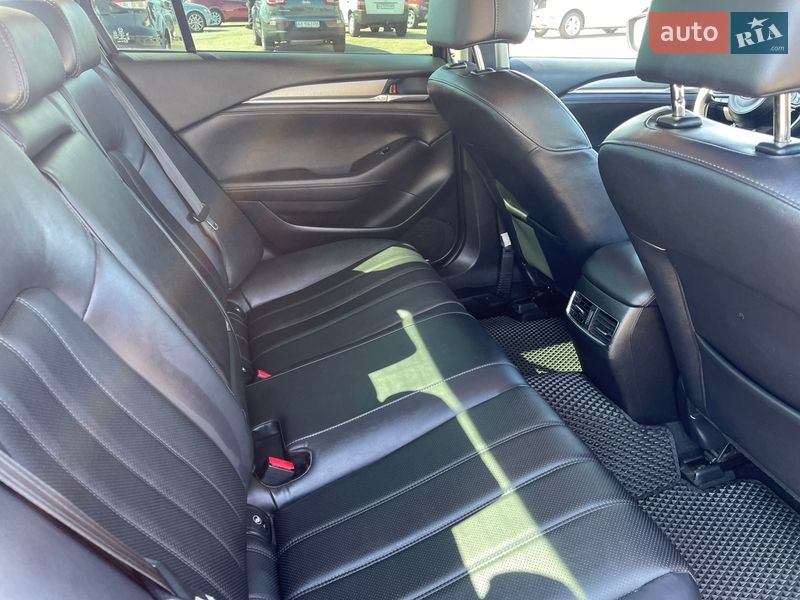 Седан Mazda 6 2020 в Вишневом