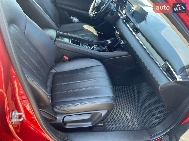 Седан Mazda 6 2020 в Вишневом