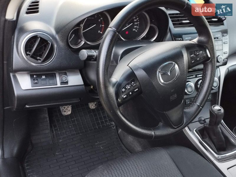 Седан Mazda 6 2011 в Бережанах