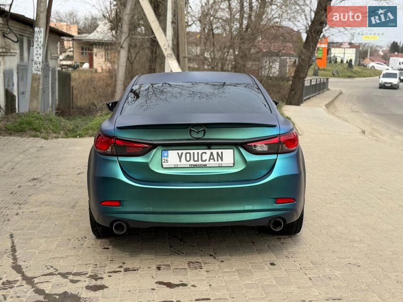 Седан Mazda 6 2012 в Черновцах
