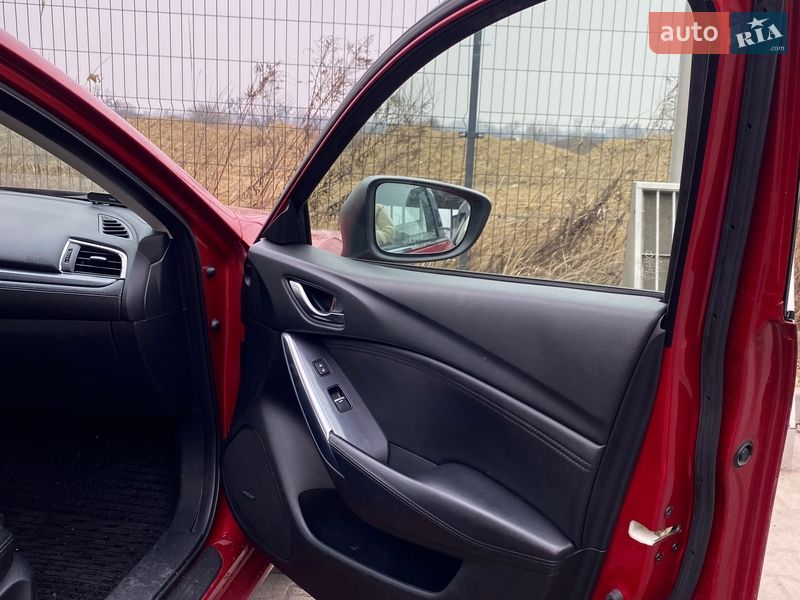 Седан Mazda 6 2015 в Львові