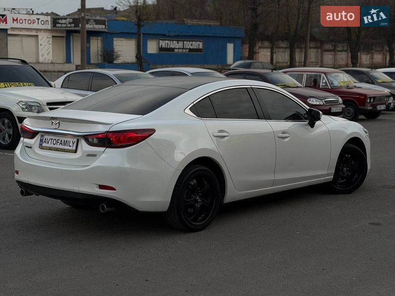Седан Mazda 6 2013 в Днепре