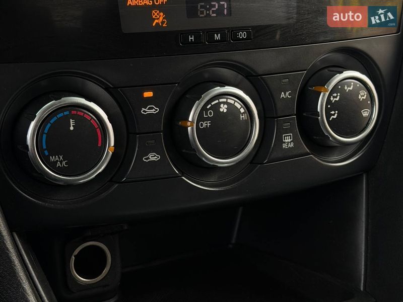 Седан Mazda 6 2014 в Днепре