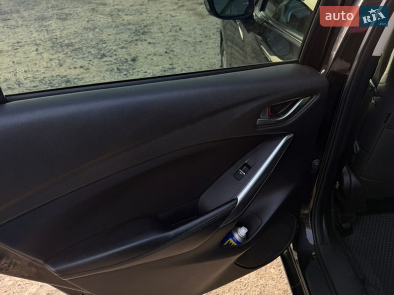 Седан Mazda 6 2015 в Львове