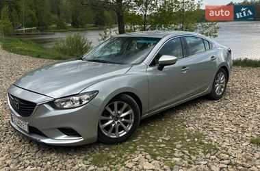 Седан Mazda 6 2015 в Чернівцях