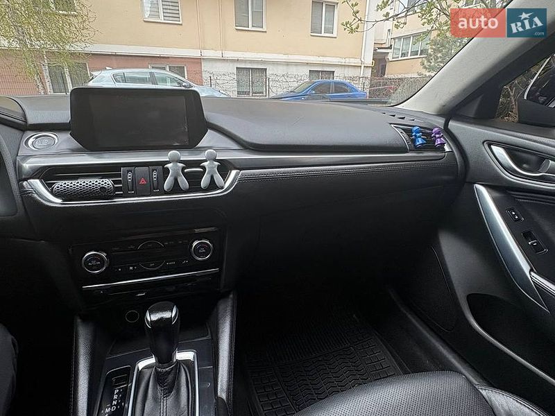 Седан Mazda 6 2015 в Киеве