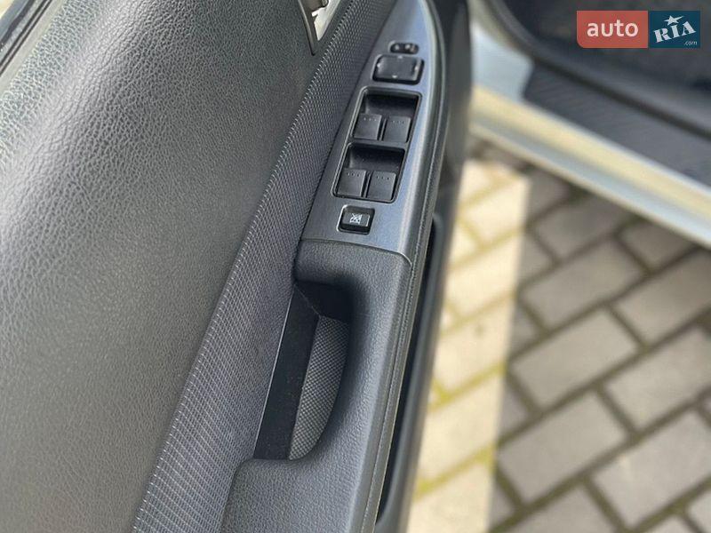 Седан Mazda 6 2006 в Виннице