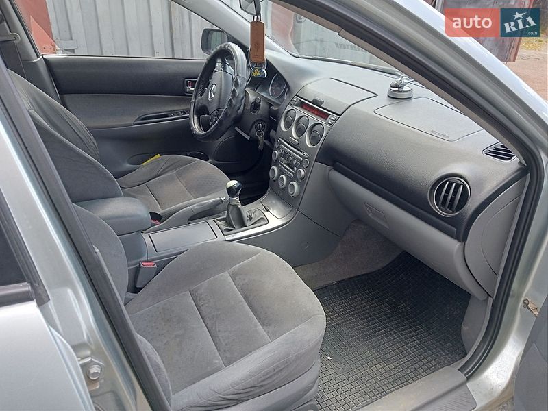 Лифтбек Mazda 6 2003 в Ровно