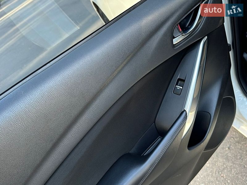 Седан Mazda 6 2016 в Черкасах