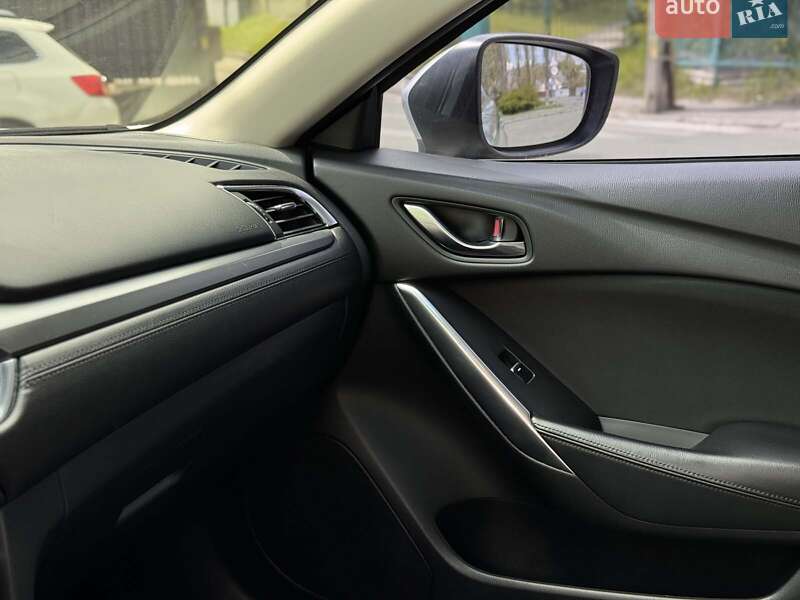 Седан Mazda 6 2017 в Киеве