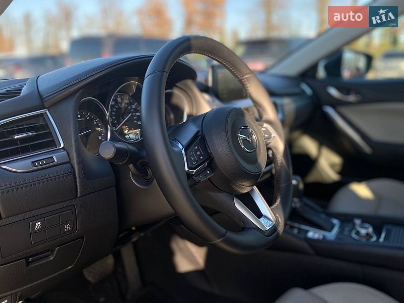 Седан Mazda 6 2017 в Киеве