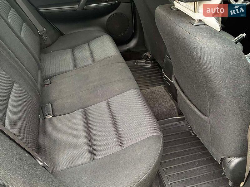 Седан Mazda 6 2006 в Радомышле